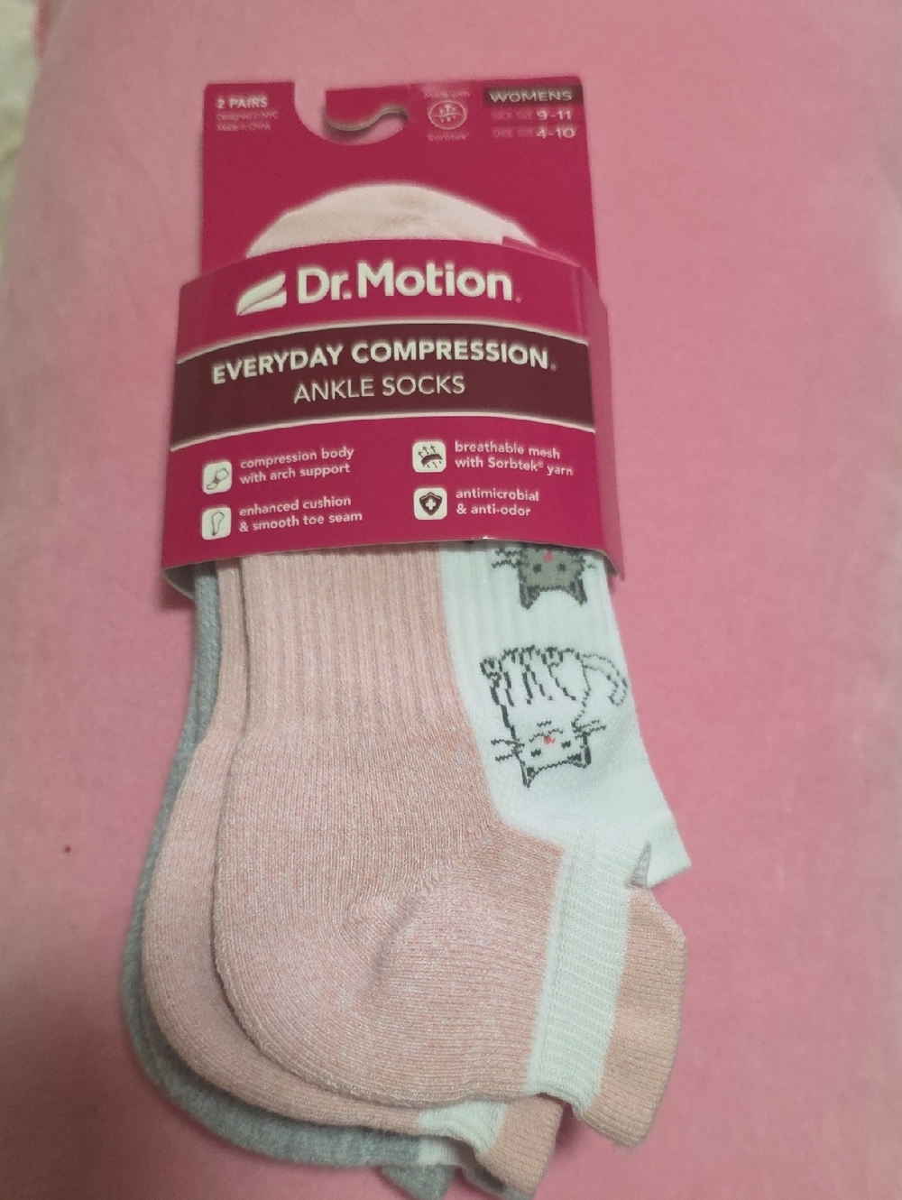 Everyday Compression Ankle Socks - Pink & White (2 Pack) 1 Cat Pair